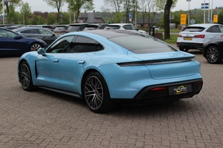 Porsche Taycan – thumbnail 3
