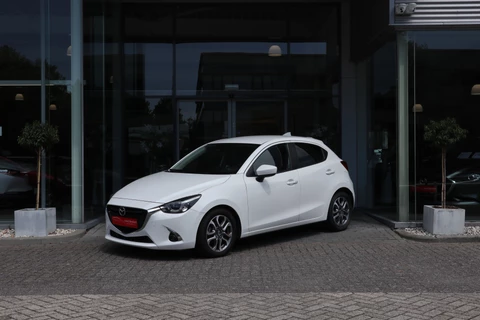 Mazda 2 1.5 Skyactiv-G GT-M Black Suede Camera / Navi / Clima / Cruise / LM-Velgen