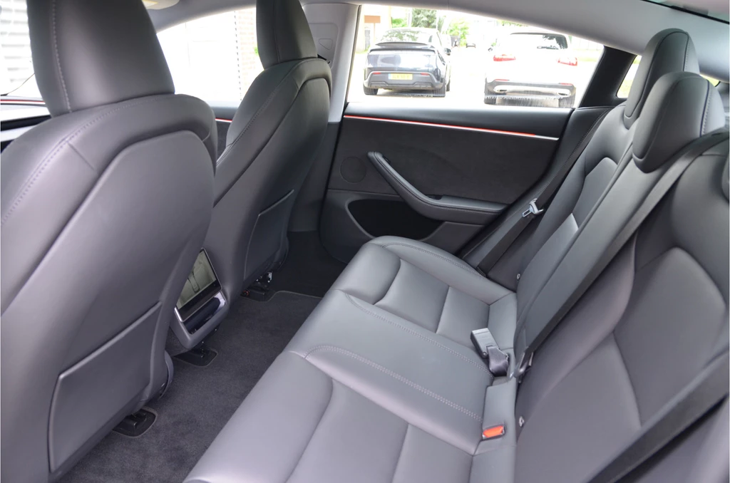 Tesla Model 3 – foto 11