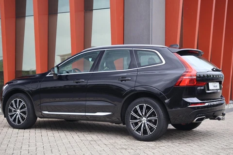Volvo XC60 T6 Recharge AWD Inscription | Stoelverwarming | Trekhaak | Parkeercamera | Panoramadak | Pilot Assist | BLIS | Leder | Keyless