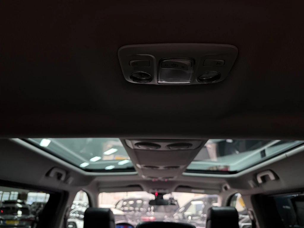 Peugeot e-Traveller – foto 24