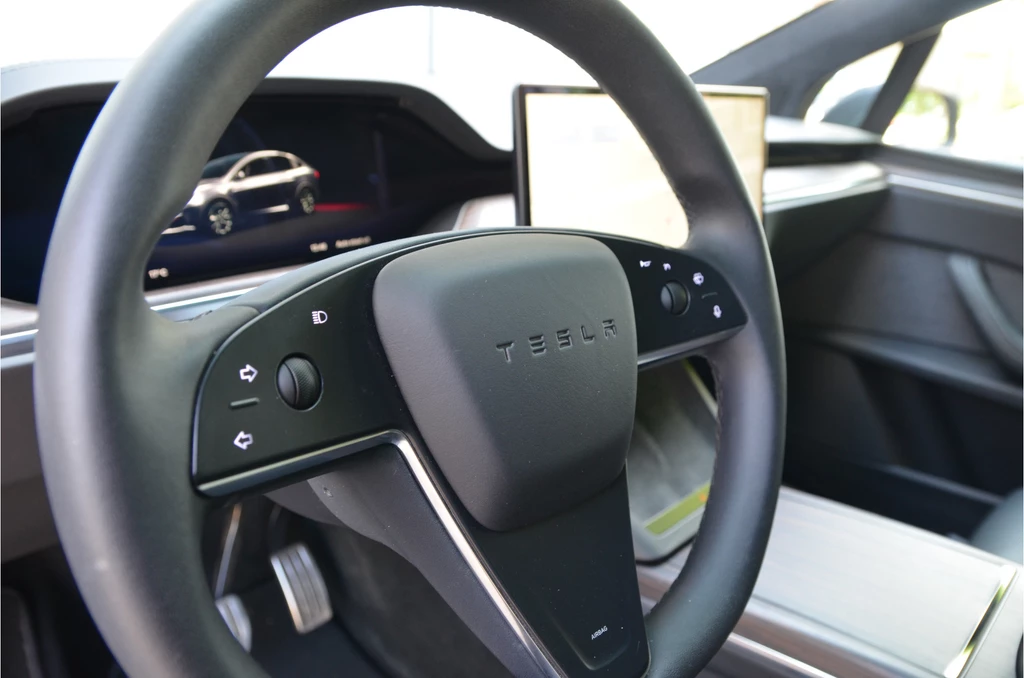 Tesla Model X – foto 19