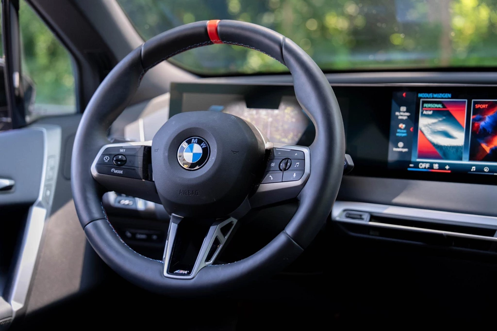 BMW iX – foto 17