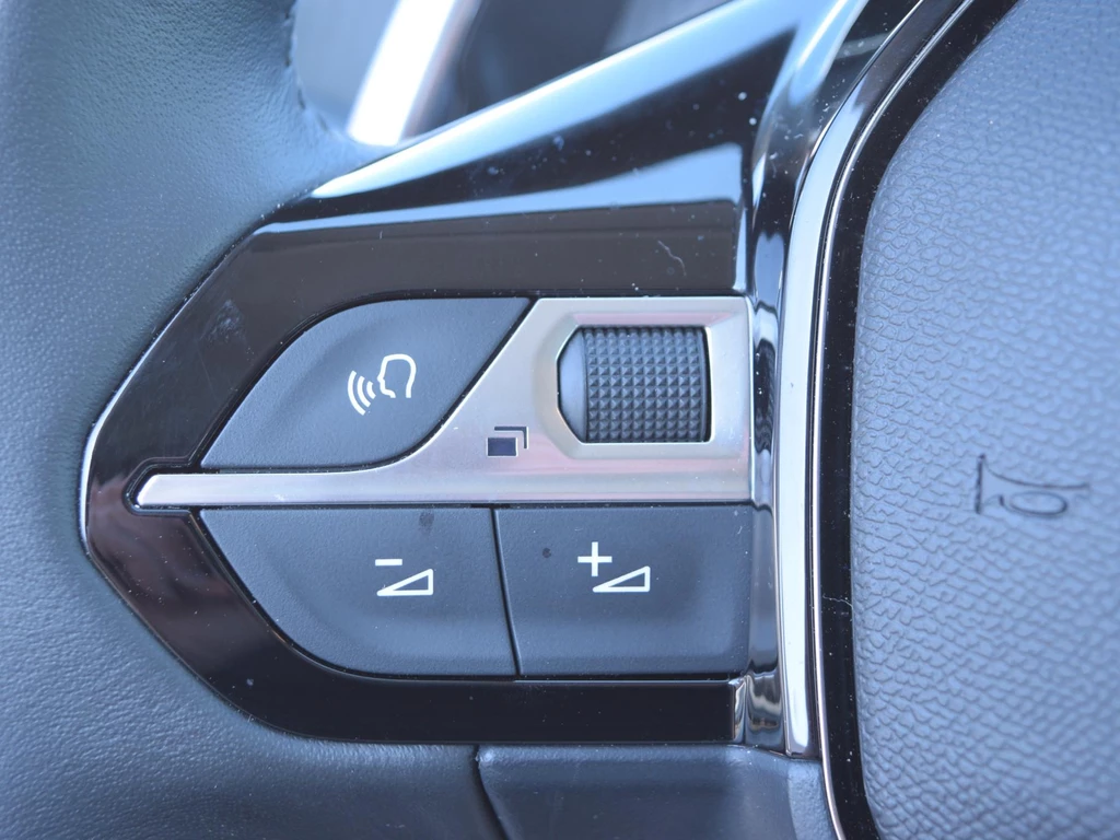 Peugeot 208 – foto 23