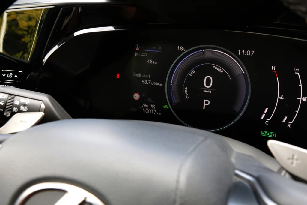 Lexus NX – foto 24