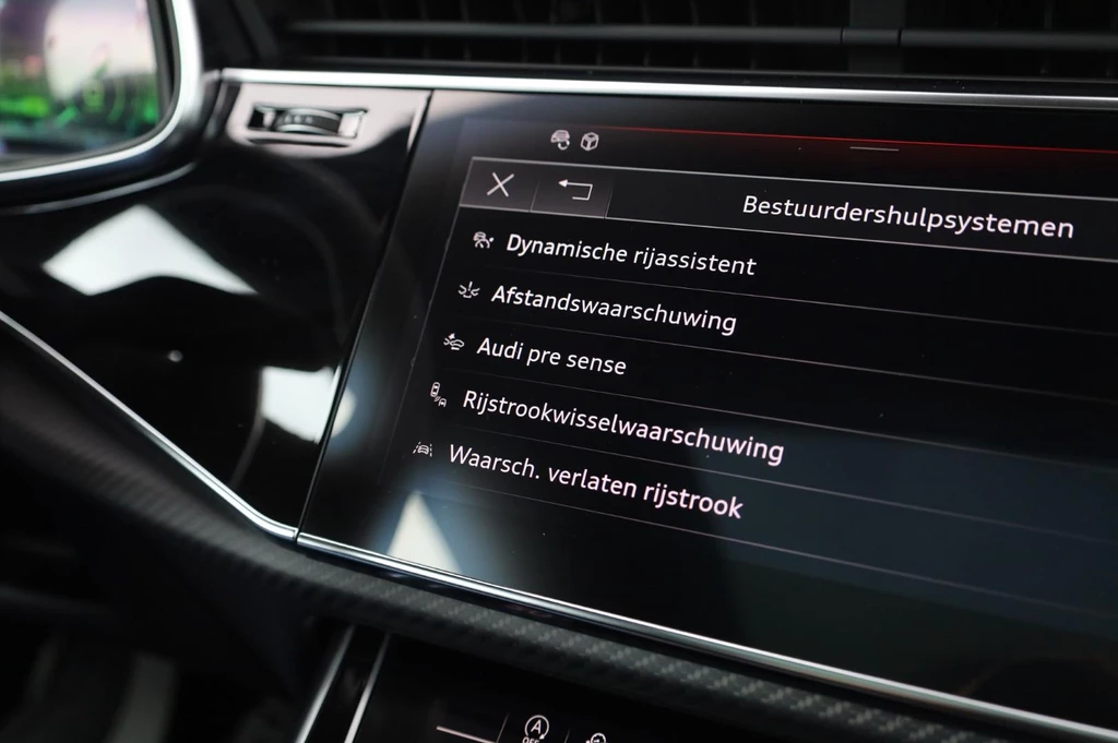 Audi RSQ8 – foto 37