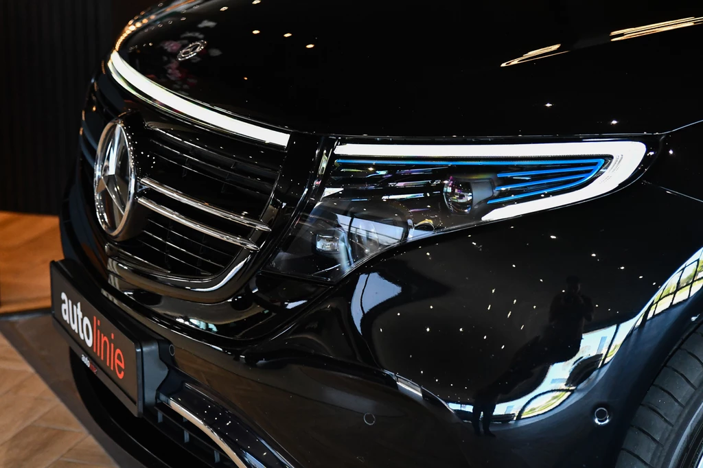 Mercedes-Benz EQC – foto 12