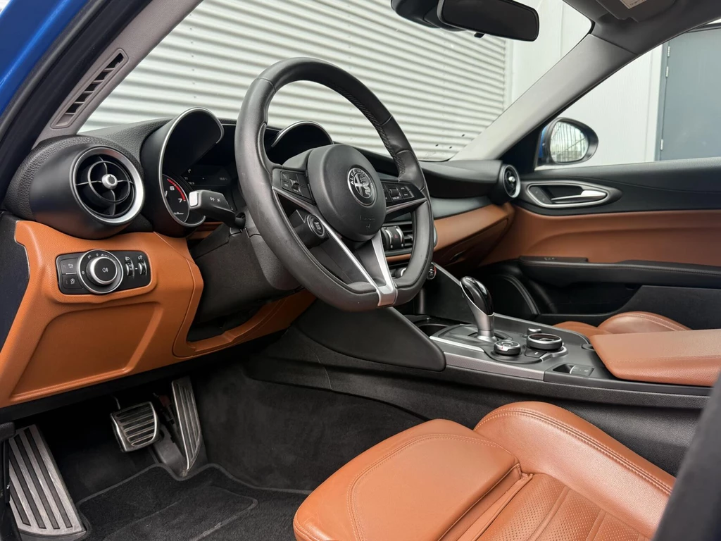 Alfa Romeo Giulia – foto 12