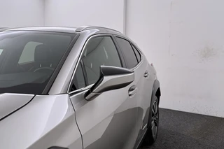 Lexus UX – thumbnail 49