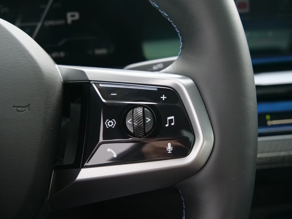 BMW i5 – foto 18