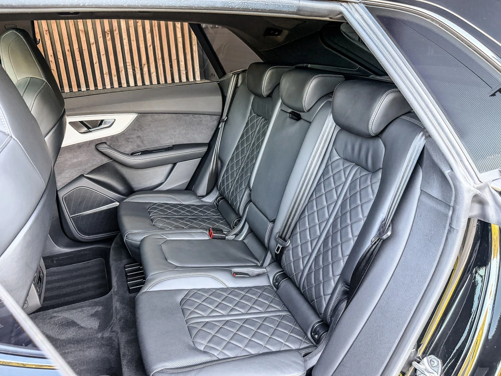 Audi Q8 – foto 31