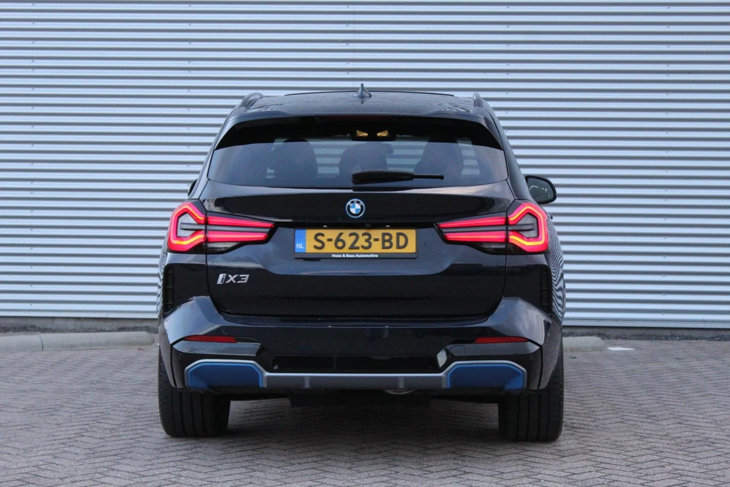 BMW iX3 – foto 6