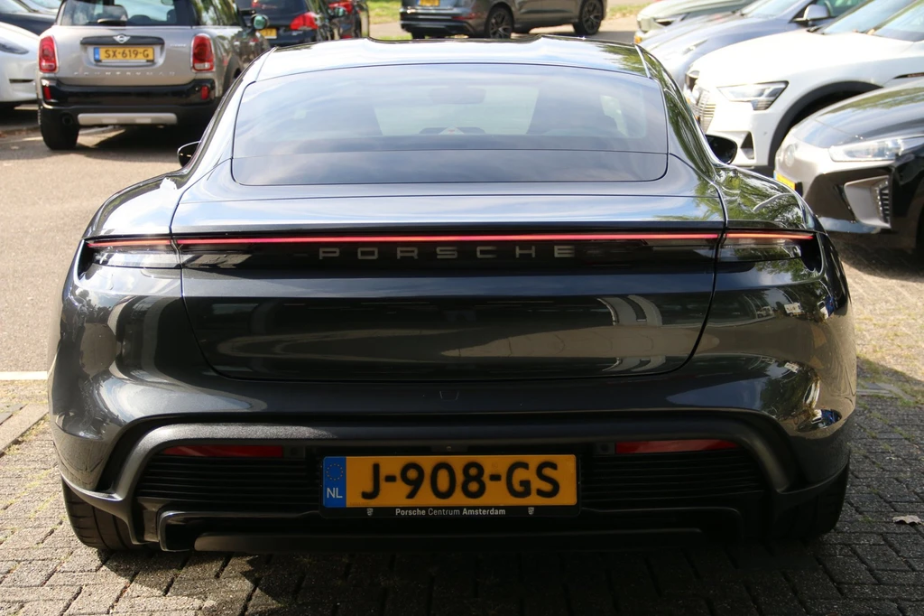 Porsche Taycan – foto 3
