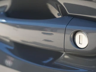 Peugeot 208 – thumbnail 9
