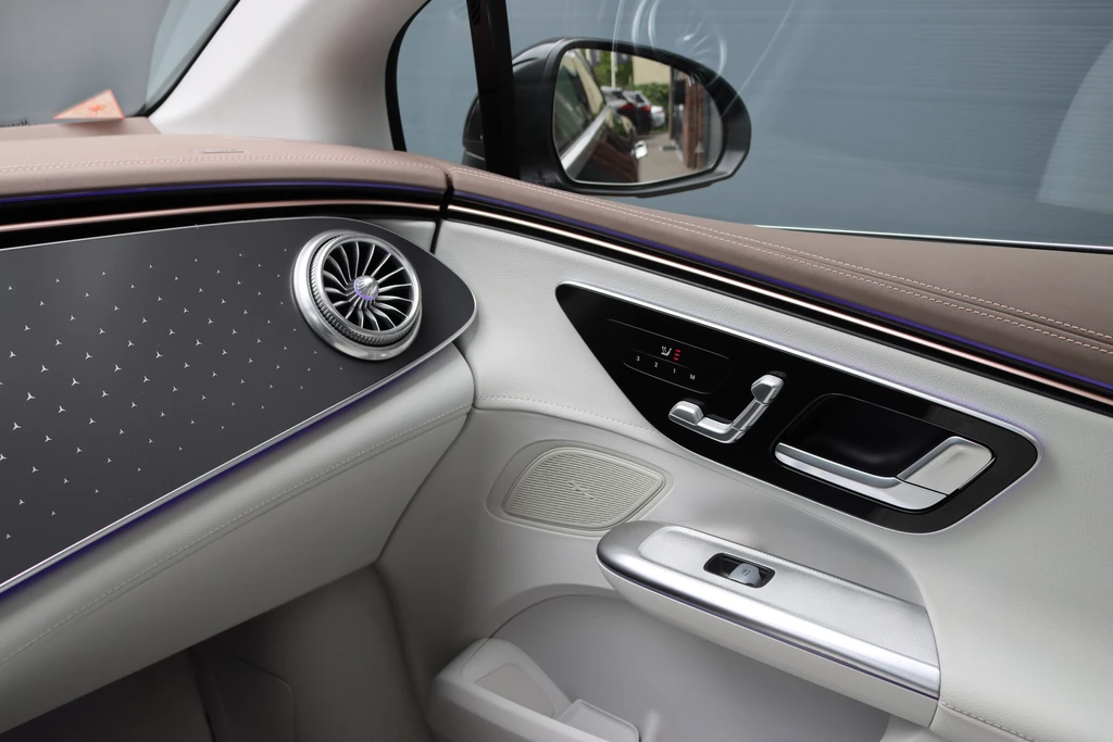 Mercedes-Benz EQE – foto 13