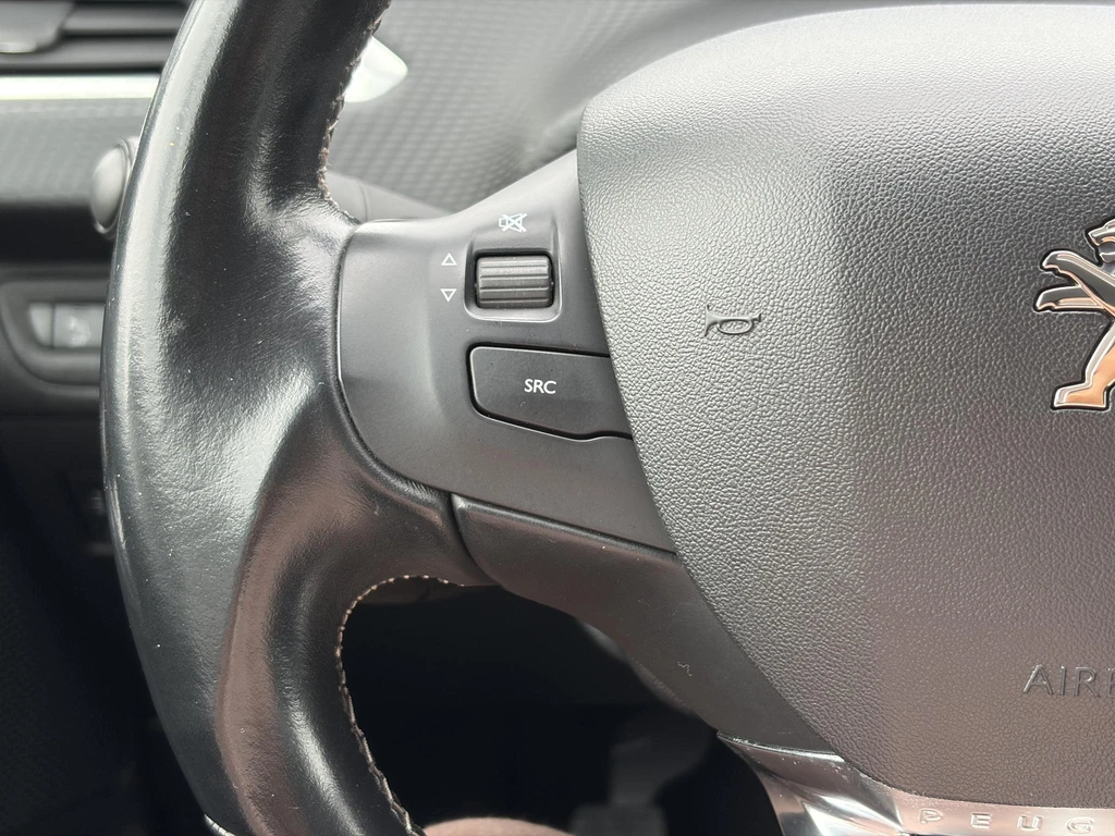 Peugeot 208 – foto 21