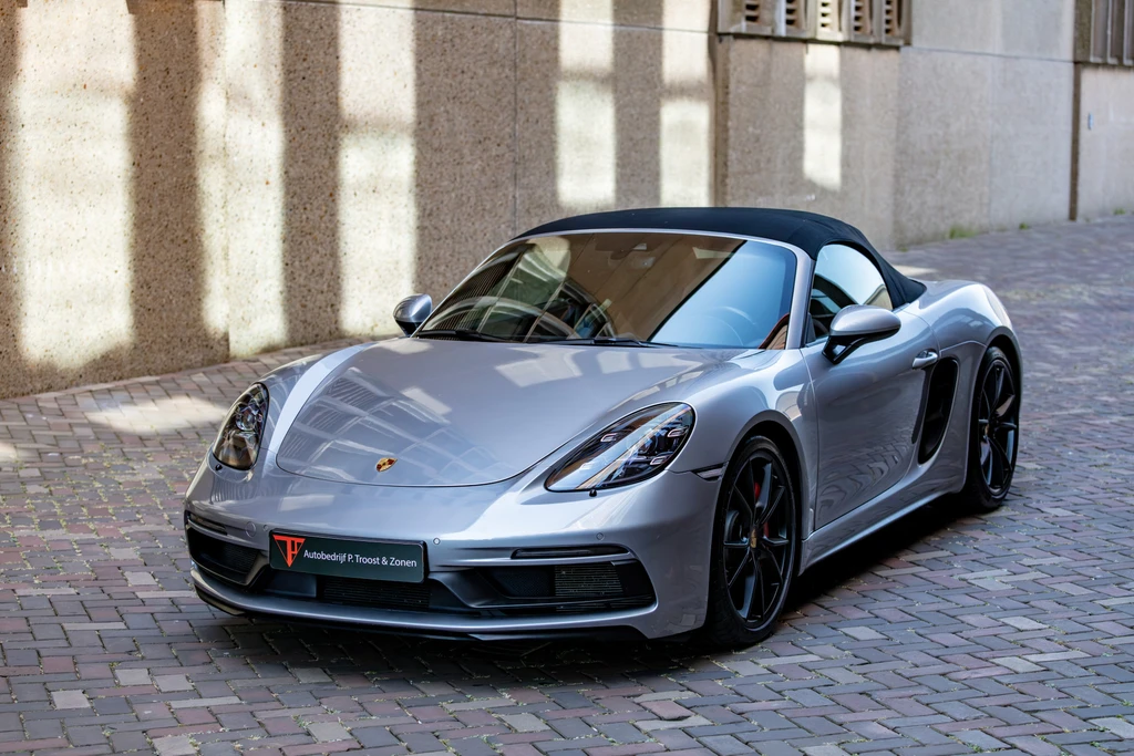 Porsche 718 – foto 4