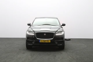 Jaguar F-PACE – thumbnail 8
