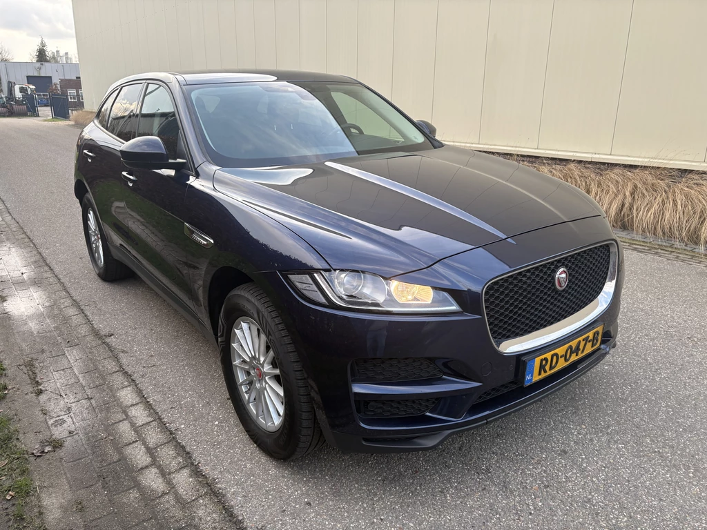 Jaguar F-PACE – foto 8