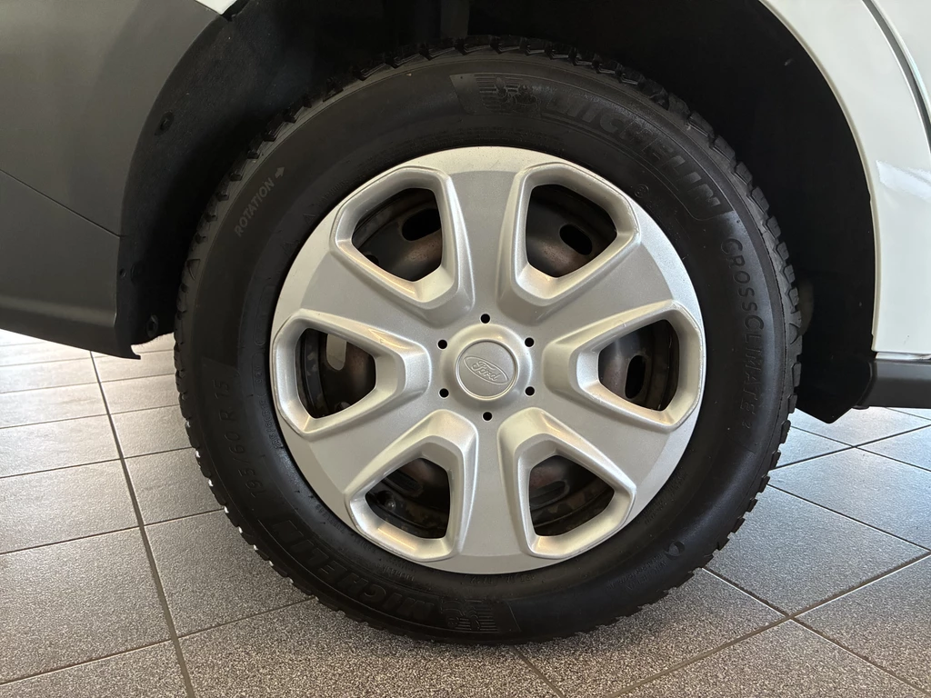 Ford Transit Courier – foto 19