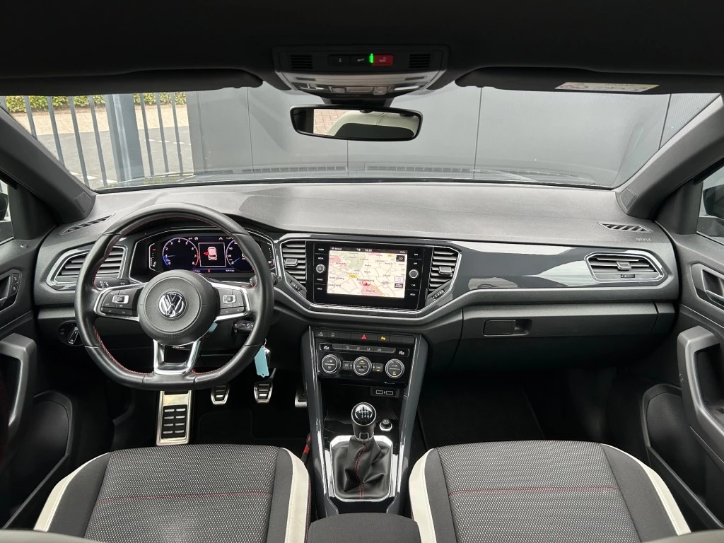 Volkswagen T-Roc – foto 8