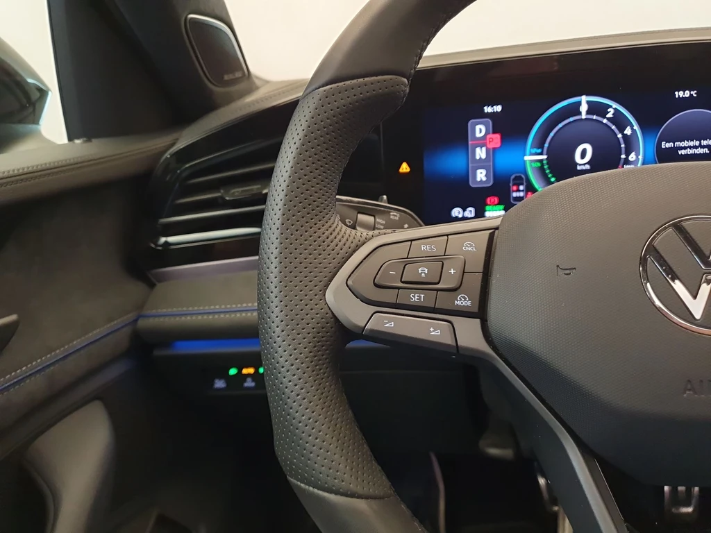 Volkswagen Passat – foto 13