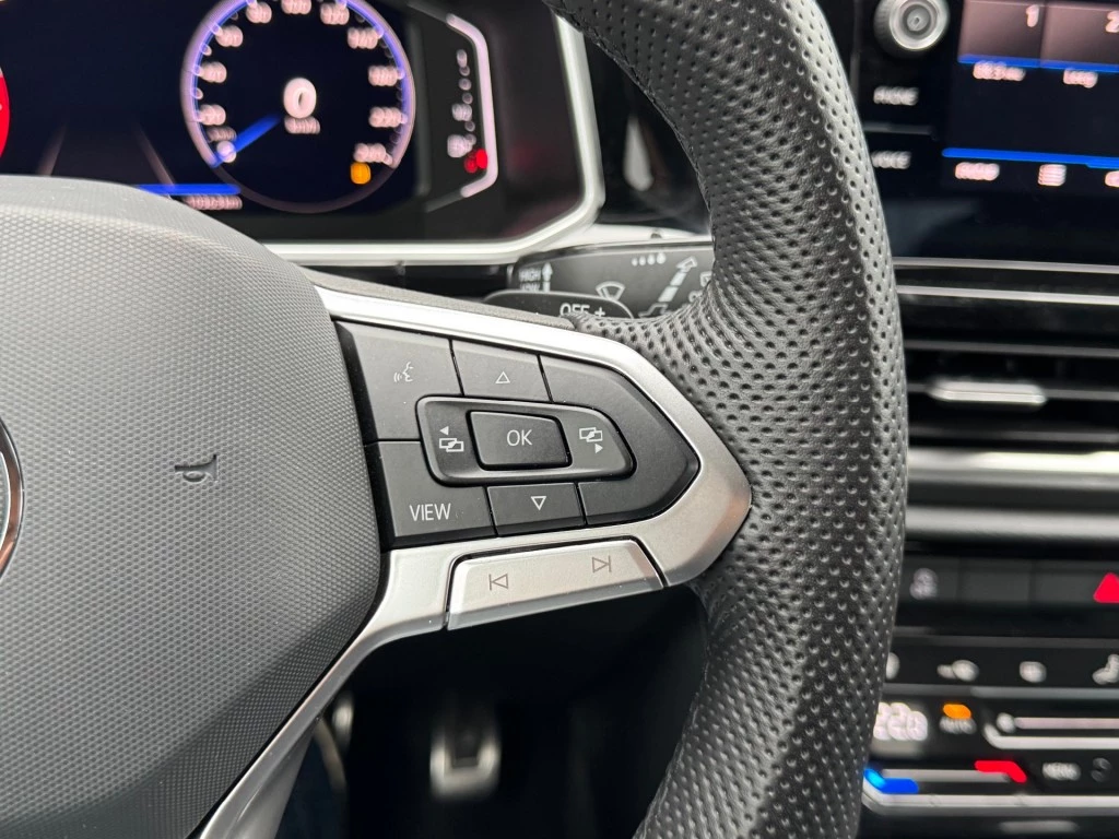 Volkswagen T-Roc – foto 12