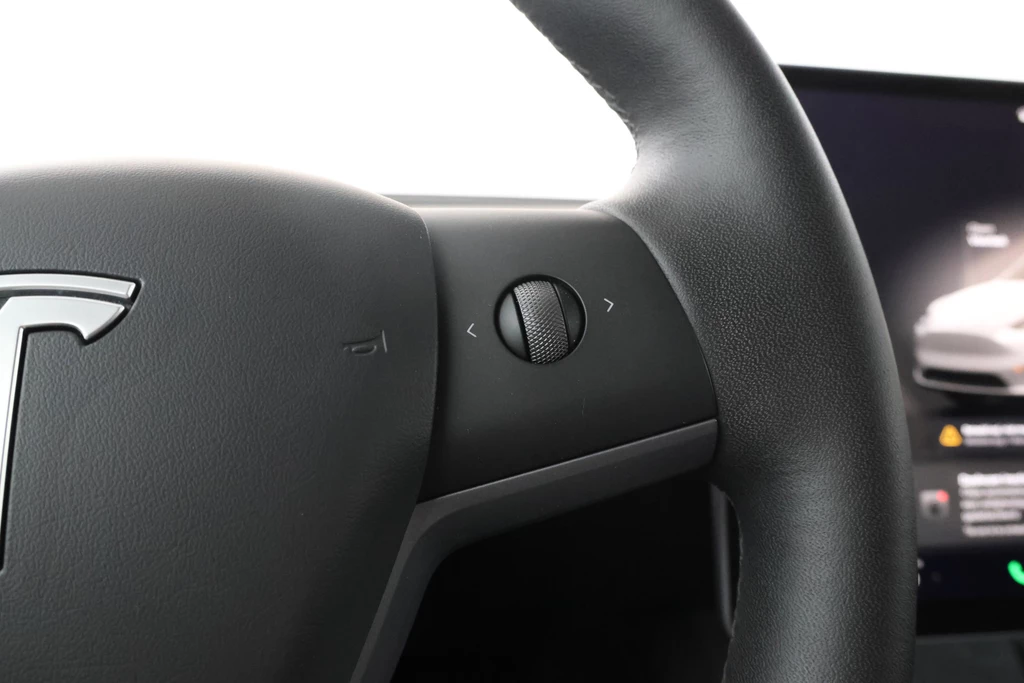 Tesla Model Y – foto 20