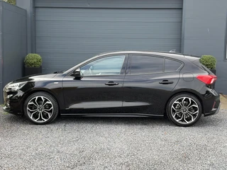 Ford Focus – thumbnail 2