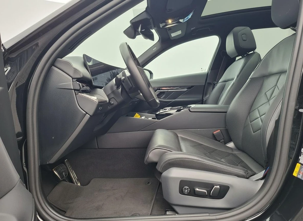 BMW i5 – foto 18