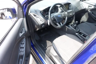 Ford Focus – thumbnail 12