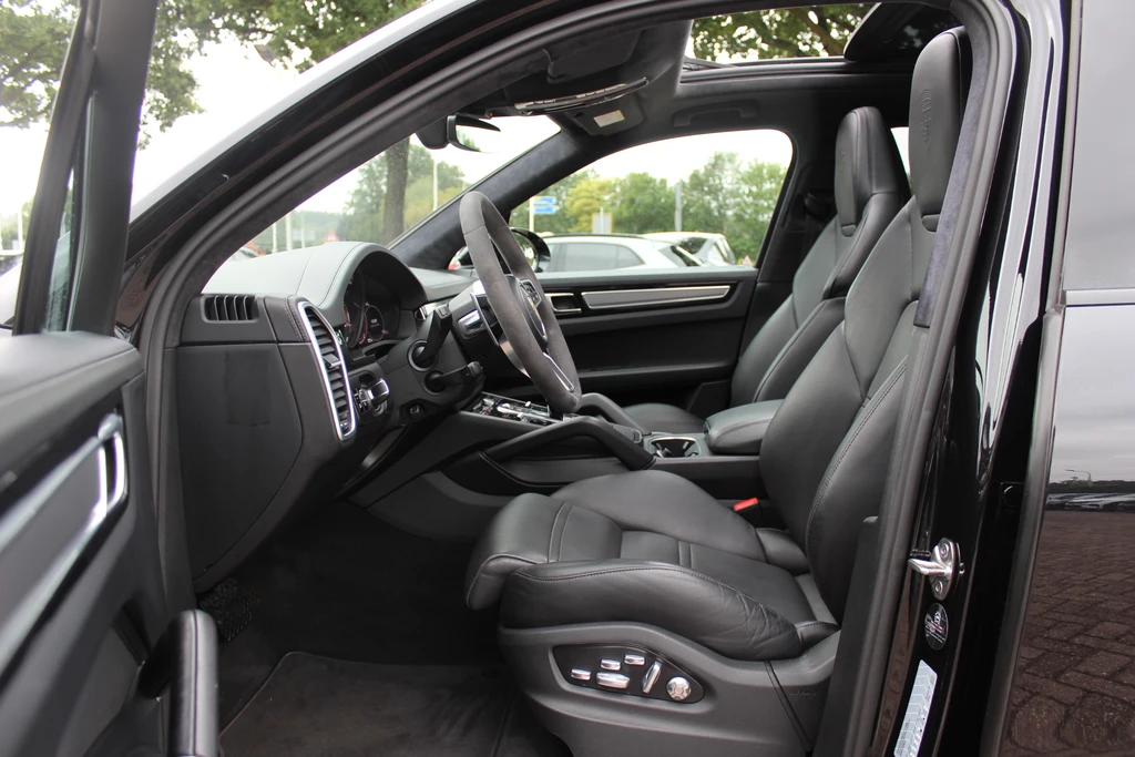Porsche Cayenne – foto 12