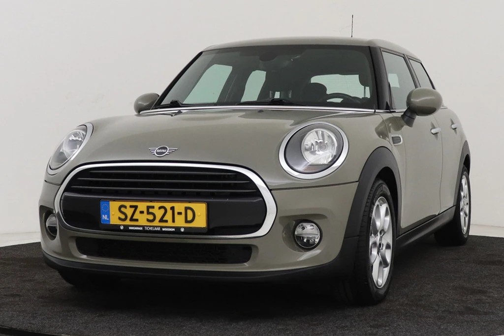 MINI 5-deurs – foto 2