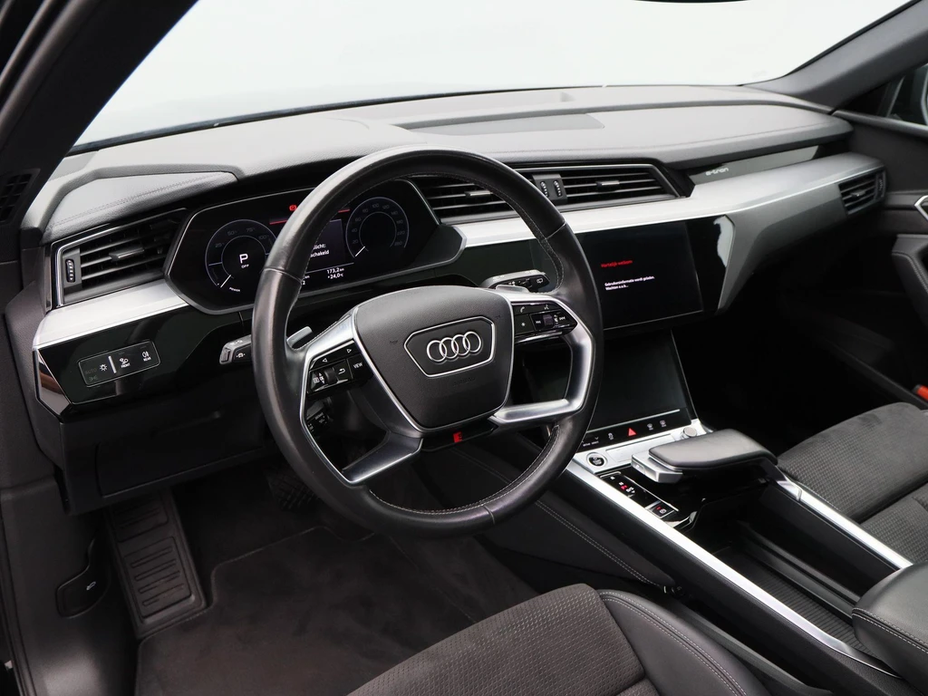 Audi e-tron – foto 10