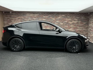Tesla Model Y – thumbnail 6