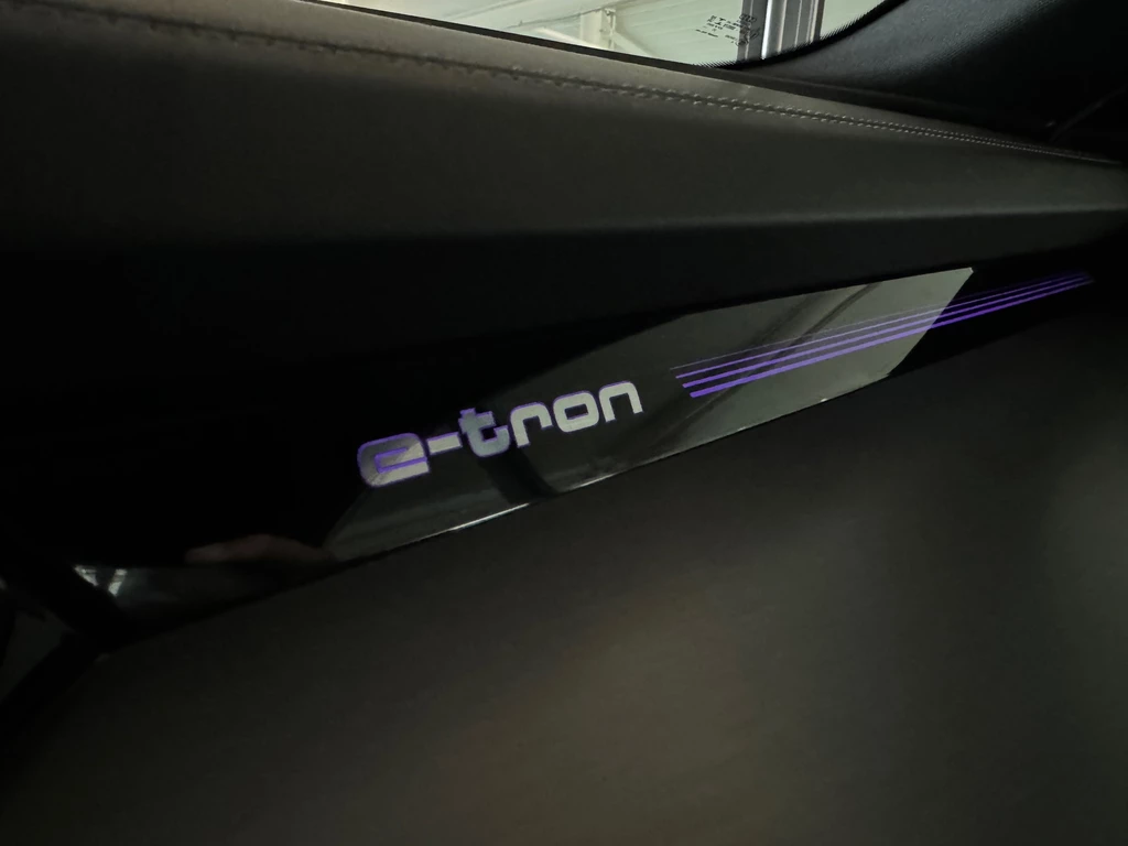 Audi e-tron – foto 38