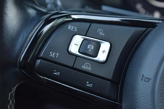 Volkswagen Golf – thumbnail 33