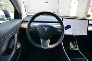 Tesla Model 3 – thumbnail 13
