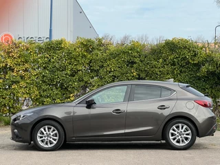 Mazda 3 – thumbnail 2