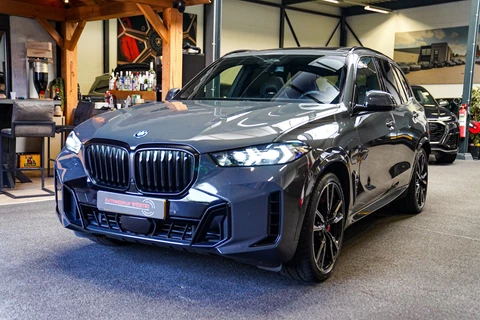 BMW X5 XDrive50e High Executive | X5M Kuipstoelen | Driving assistant Prof | HuD | Dravit Grau | Luchtvering | Stoelverkoeling |