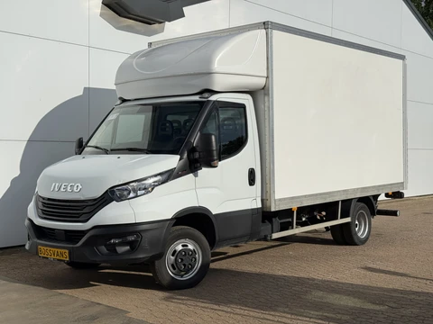 Iveco Daily 35C16 3.0 160PK Bakwagen Laadklep Zijdeur Camera Climate Control Bluetooth Luchtgeveerde stoel Meubelbak Koffer