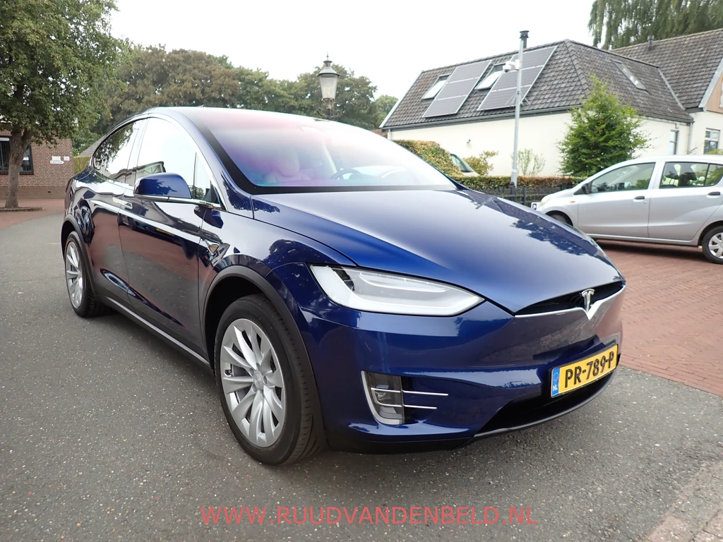 Tesla Model X – foto 7