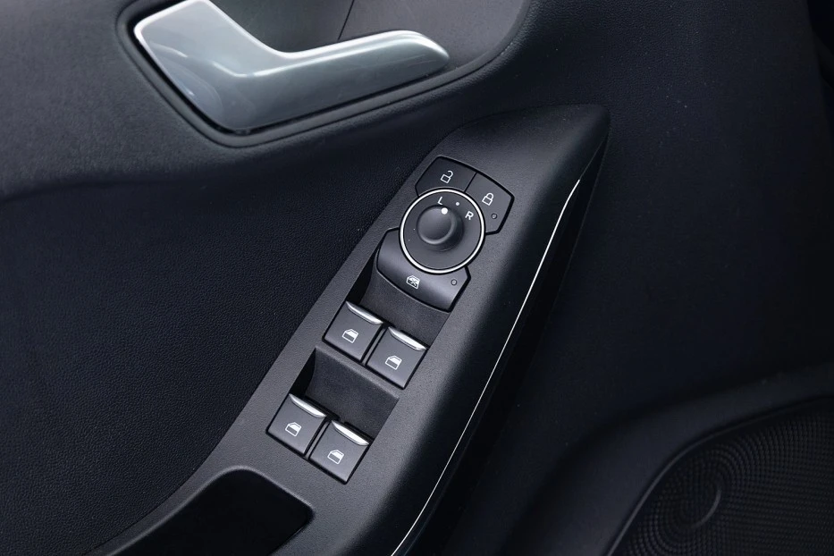 Ford Fiesta – foto 9