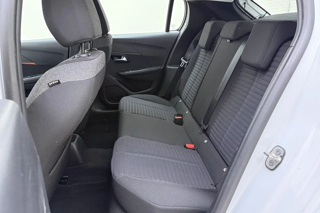 Peugeot 208 – foto 16