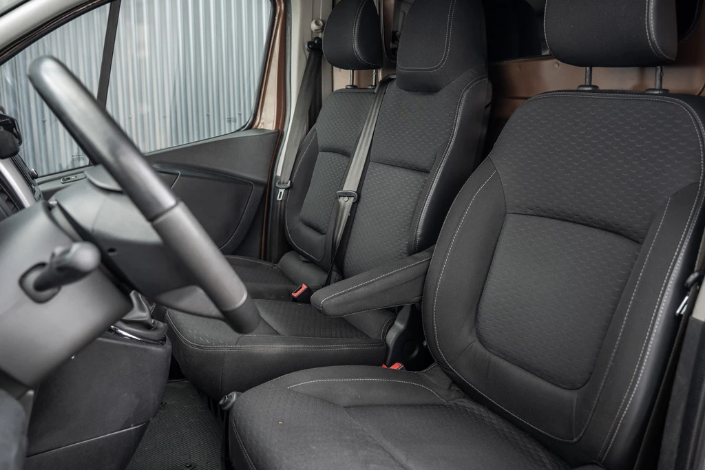 Opel Vivaro – foto 12