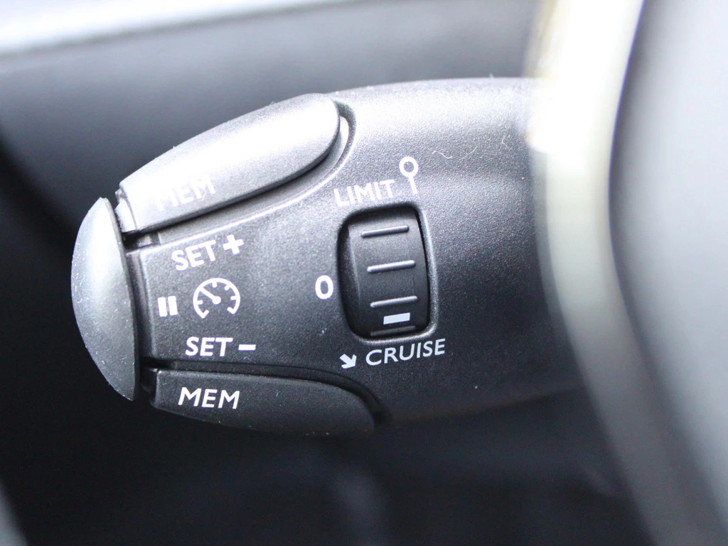 Peugeot 208 – foto 21