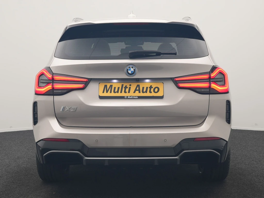 BMW iX3 – foto 5