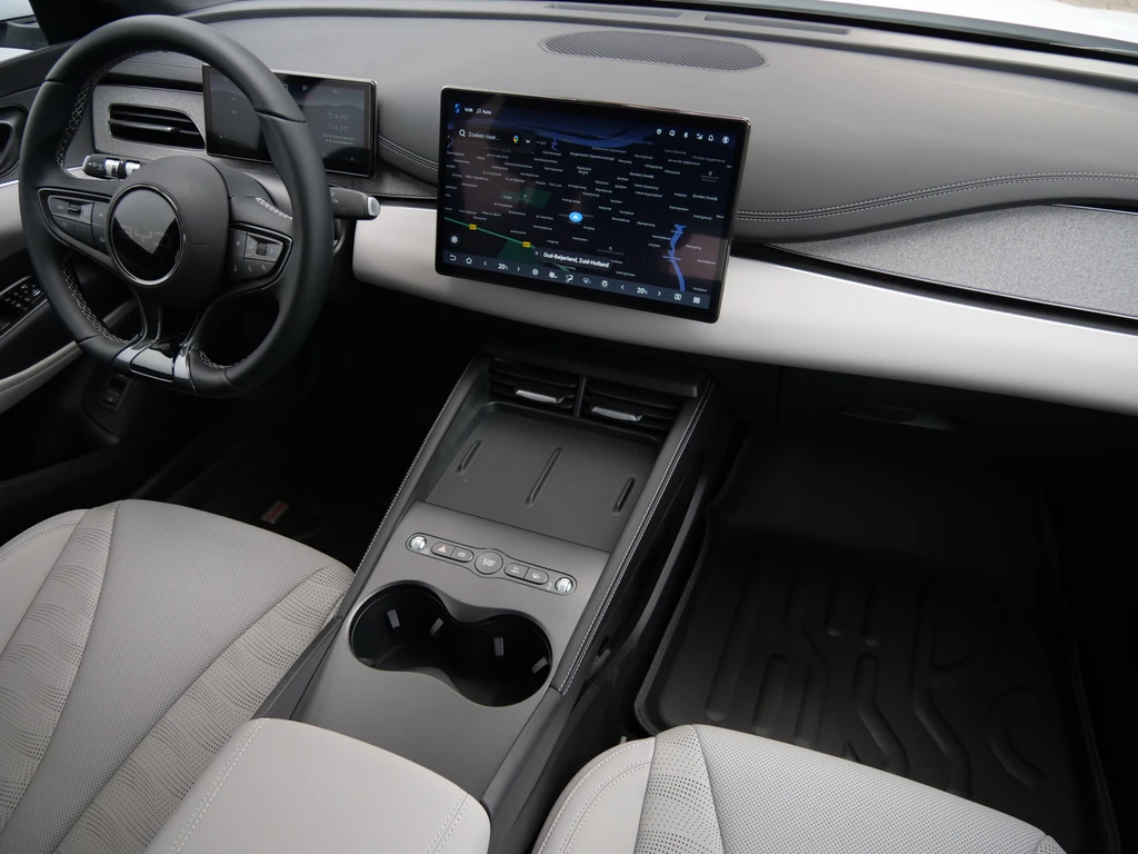 BYD SEAL – foto 9