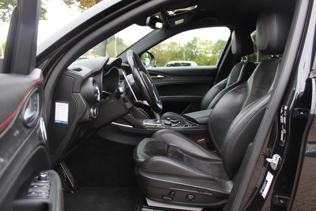 Alfa Romeo Stelvio – foto 12