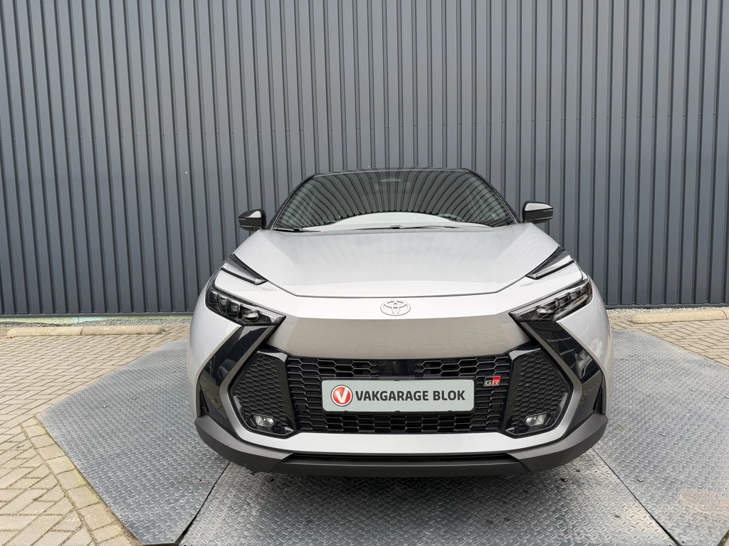 Toyota C-HR – foto 12